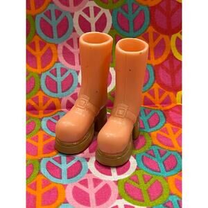 Bratz Footwear Yasmin Wintertime Wonderland Orange Boots